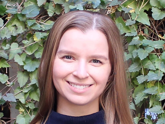 Carrie Standage Headshot