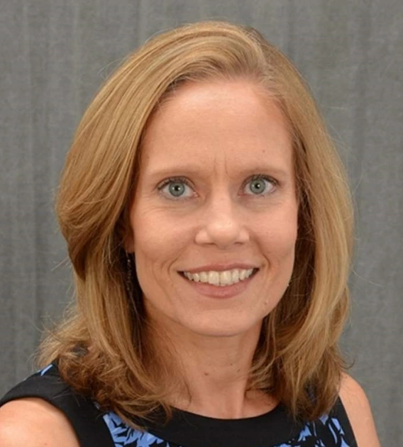 Amy Drescher Headshot